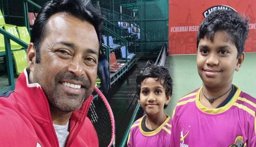 TSSA Students with the G.O.A.T. of Indian Tennis